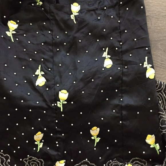 Handmade Embroidered Beaded Plus Size 22-24 Black Vest Pearl Beads Yellow Flower - Picture 4 of 7